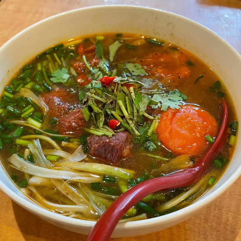 牛肉カレーのフォー(333 BEER Restaurant (旧名 ベトナムキッチン、BẾP VIỆT ))