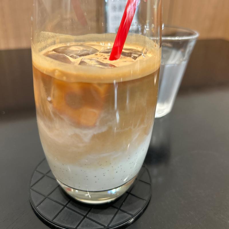 アイスカフェラテ(可否茶館 イオン平岡店)