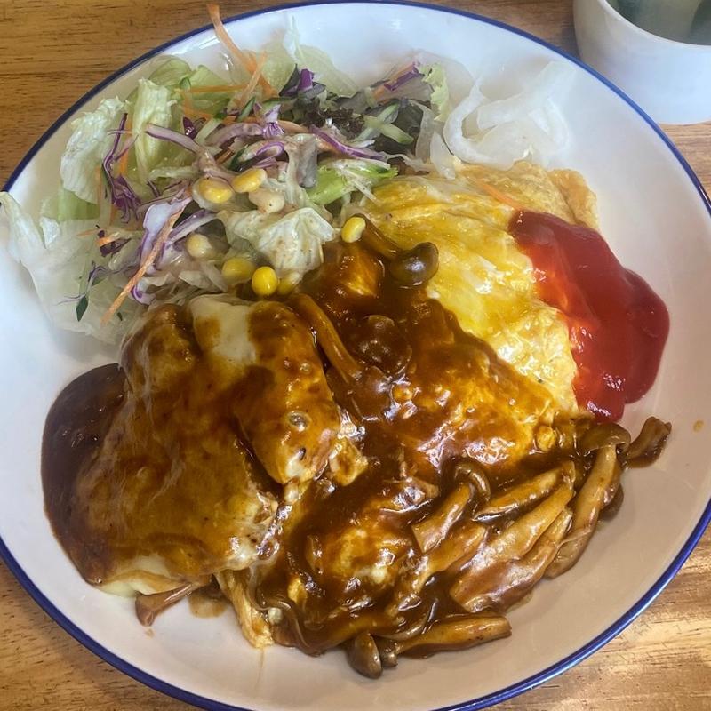 ジュンオムライス　ハンバーグチーズのせ(JUN （ジュン）)