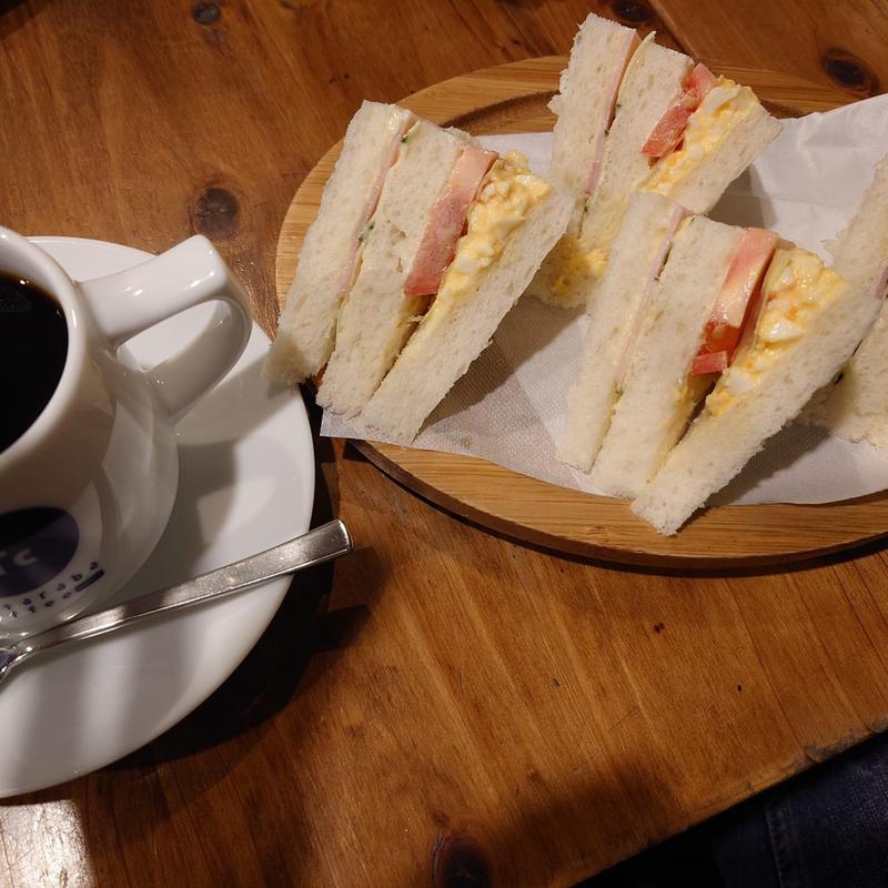 喫茶店のミックスサンドセット(たたらば珈琲 本店)