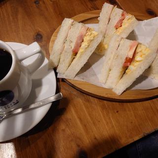 喫茶店のミックスサンドセット(たたらば珈琲 本店)