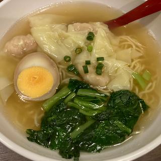 香港ワンタン麺(香港市場 （ホンコンイチバ）)