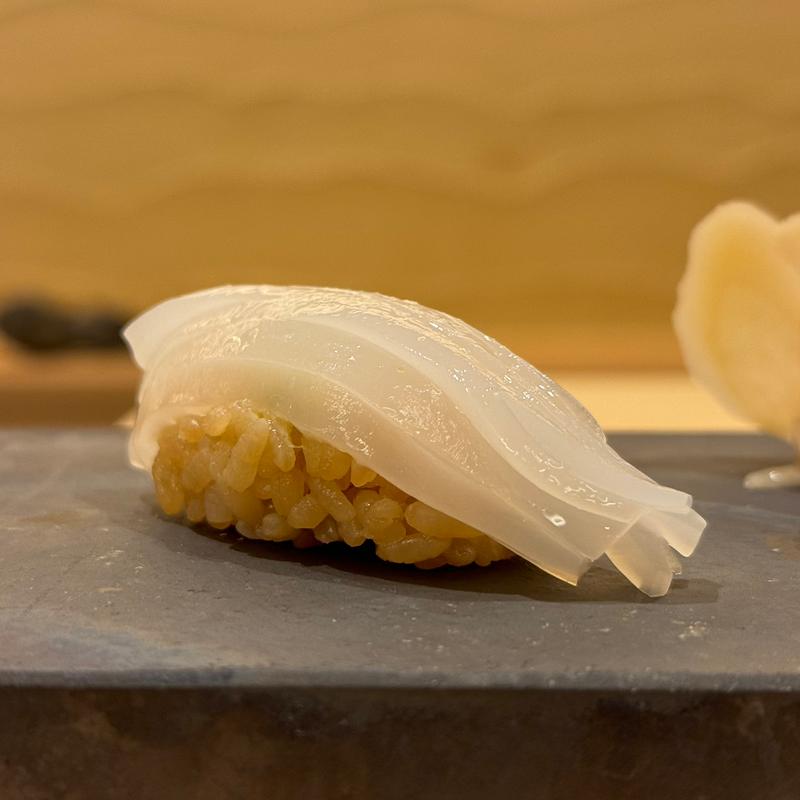 長崎県産 剣先イカ 国産レモンとヒマラヤ岩塩(鮨 いわた)