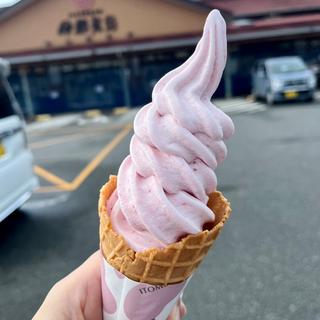 みるくいちごソフト(伊都楽)