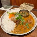 日替わりカレーと副菜