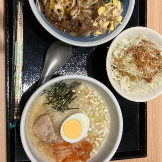 チーズカルビ丼大Cセットサラダ(焼きたてのかるび 豊橋北山本店)