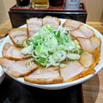 メガ盛り焼豚ラーメン＋ねぎ