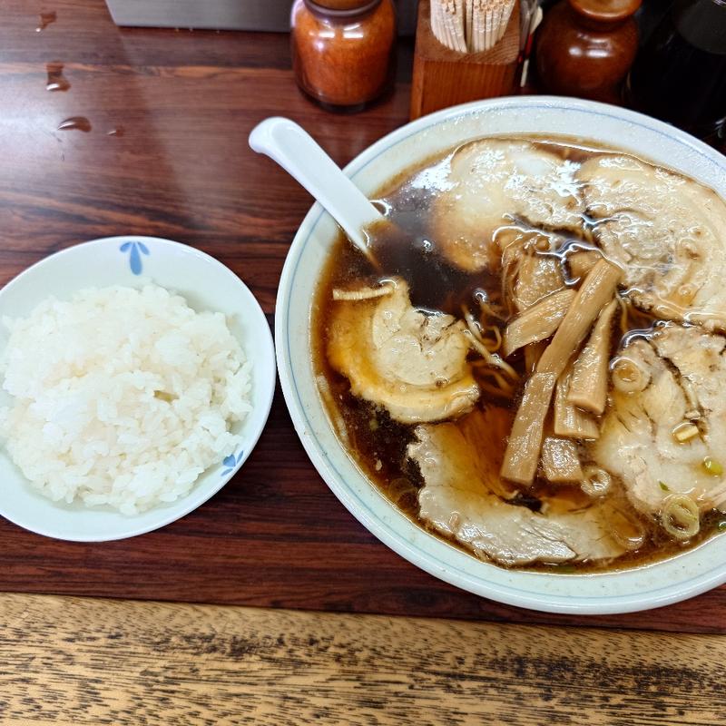 チャーシュー麺+小ライス(真砂)