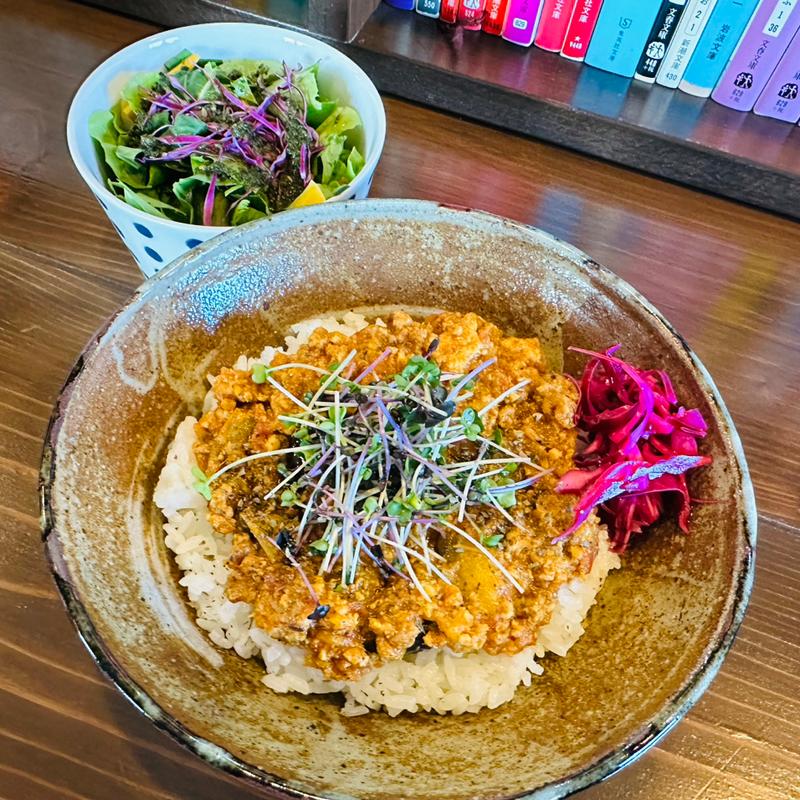 夏野菜キーマカレー(喫茶と菓子 登川)