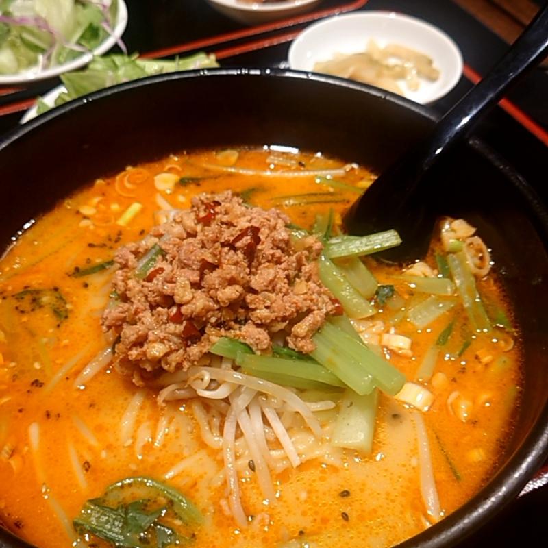 担々麺(さくら餃子酒場 神田店)