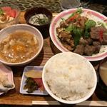 サイコロステーキと生姜焼き