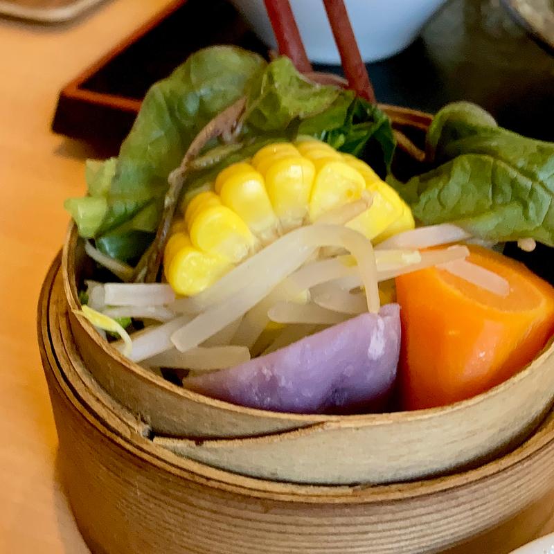 旬の野菜のせいろ蒸し(中華旬菜 士庵)