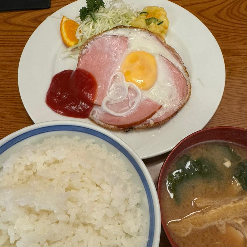 ハムエッグ定食(浅草 水口食堂)