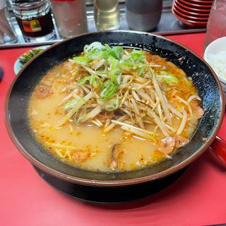 にんにく辛モヤシラーメン(赤玉ラーメン 枚方本店)