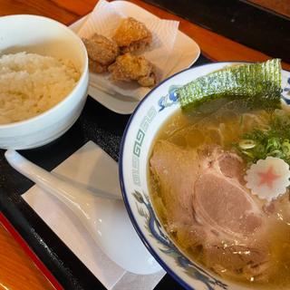 ラーメン定食(ラーメン わら)