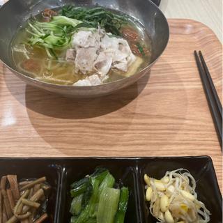 梅しそ冷麺(牛角焼肉食堂 イオンモール草津店)