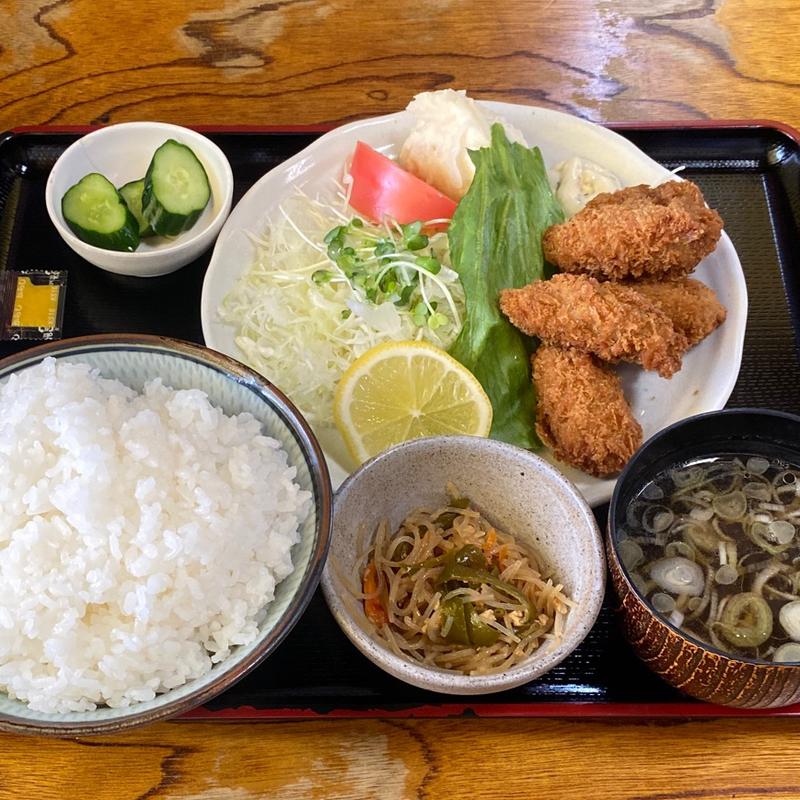 カキフライ定食(味吉 （アジキチ）)