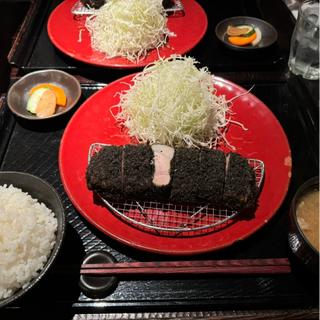 ロースカツ定食(さつまやとんとん原宿)