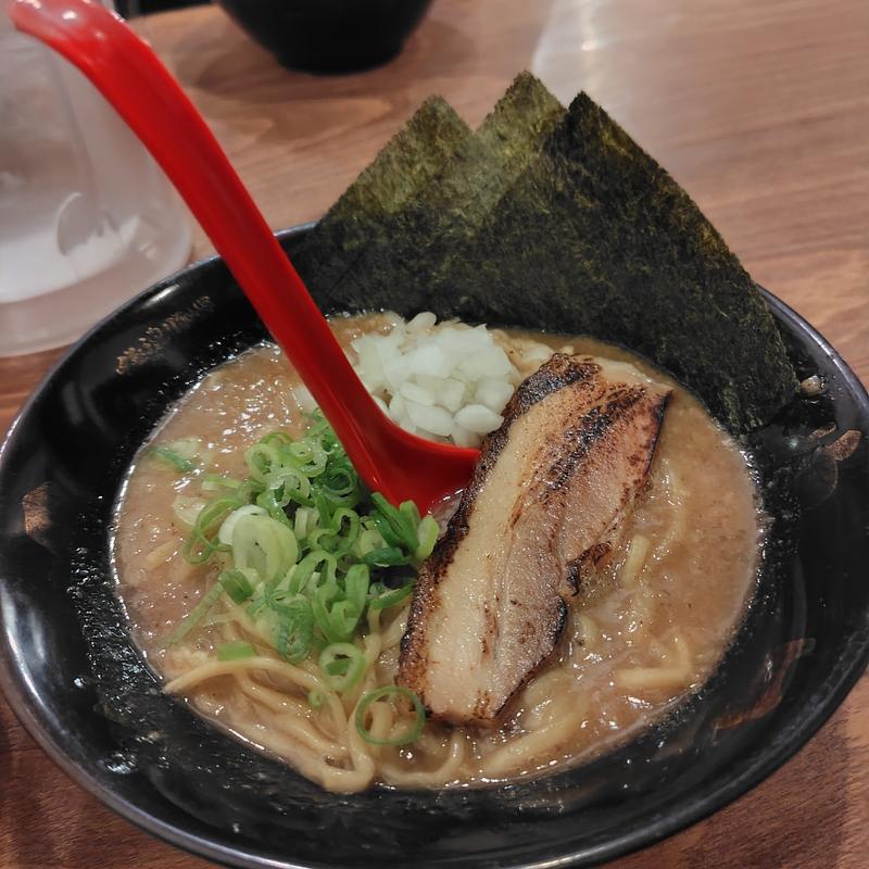 禁断らーめん(極濃豚骨 らーめん小僧)