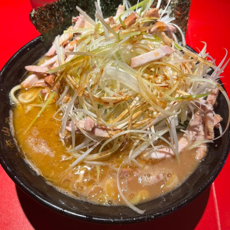 ネギチャーシュー麺(ラーメン 厚木家)