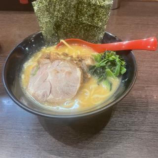 豚骨醤油ラーメン(ゴル麺。 野毛店)