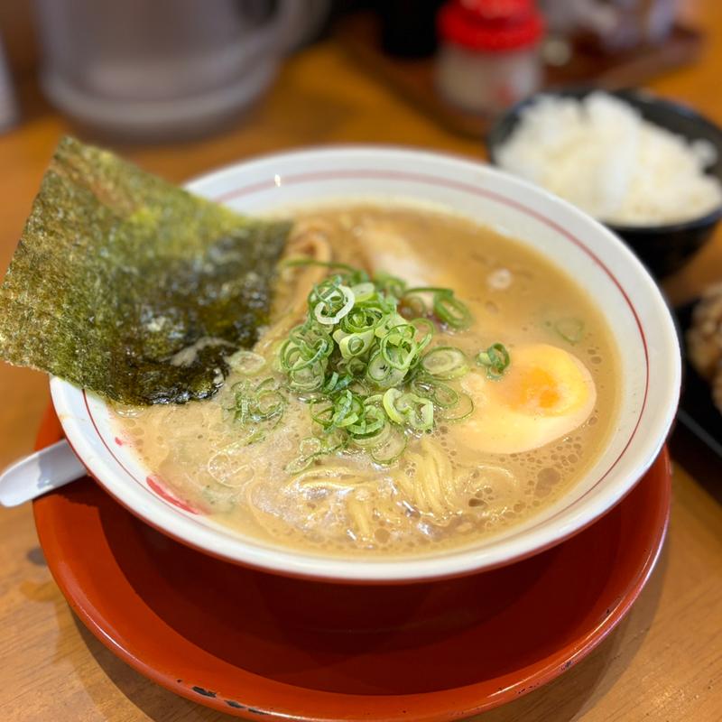 とんこつ醤油(ラーメン 丸っ子)