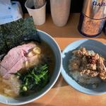 らーめん　中(横浜ラーメン 武蔵家 綾瀬店 )