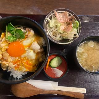 地鶏のゆうやけ親子丼並定食(喜三郎農場)