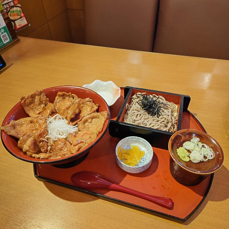 知床ポークの北海道豚丼セット(味の民芸 丸山台店)