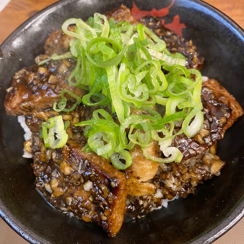 濃厚ブラックW焼肉丼(伝説のすた丼屋 福岡天神店)