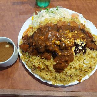 ニューヨークピラフ MAX盛り(カフェ•ド•ムッシュ 天満店)