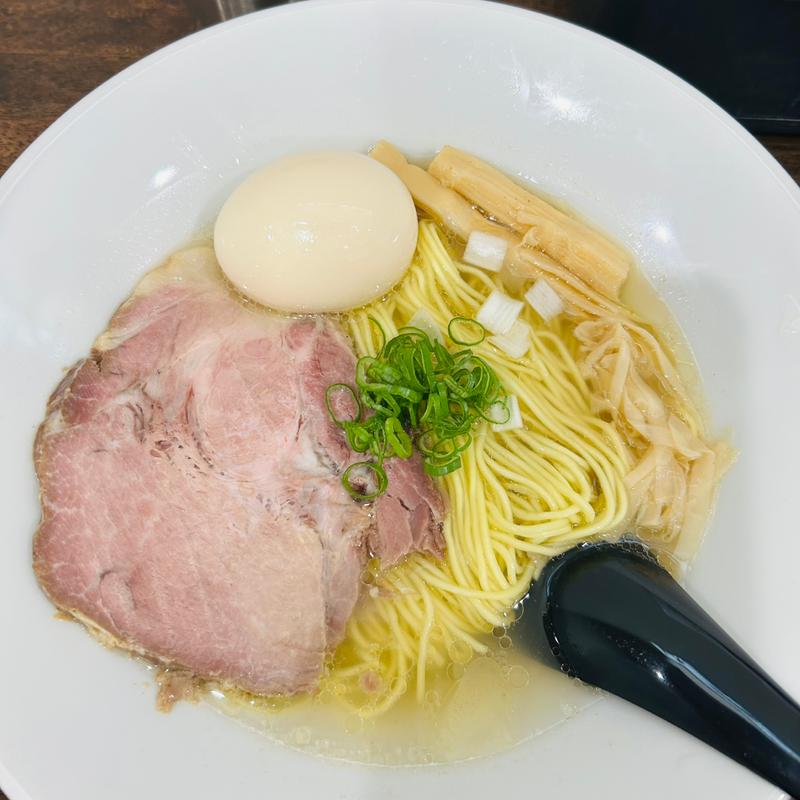 味玉　地鶏塩ラーメン(地鶏ラーメン 麺 漣)