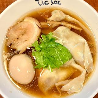 鶏がら醤油 ワンタン3個 卵(手打ちら〜めん tic,tac)