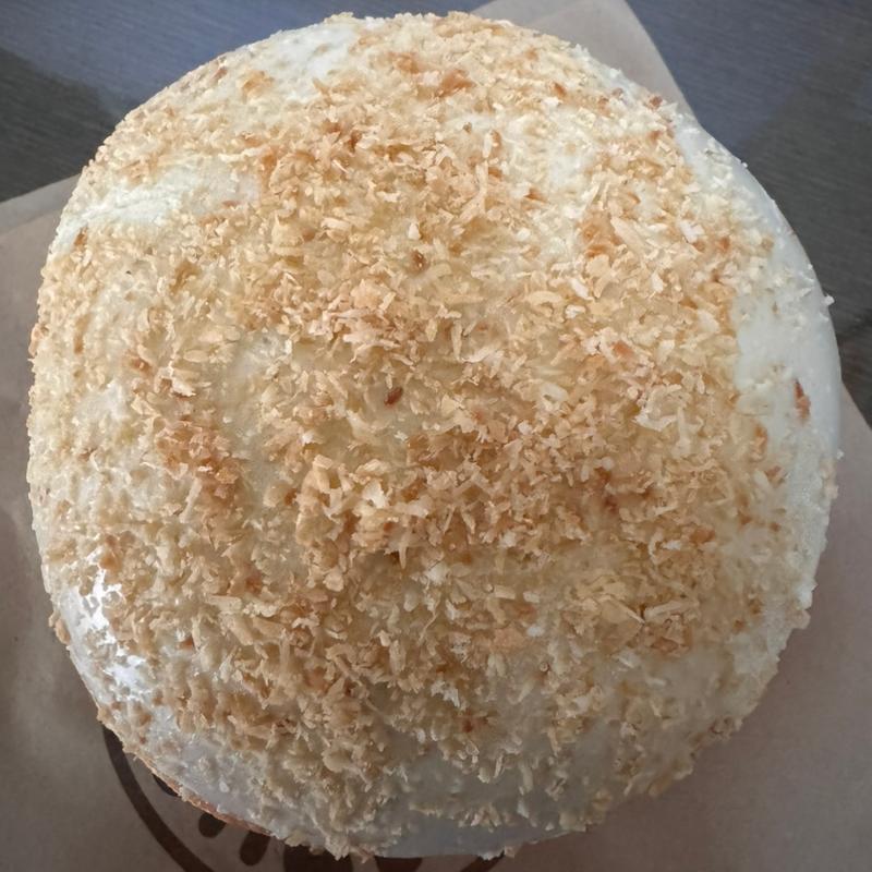 ココナッツクリーム(笑mina donuts)