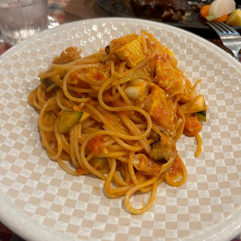 ホタテの野菜のパスタ（トマトソース）(シエル)