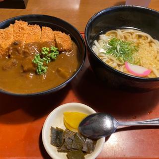 とんかつカレー丼セット(手延べうどん きねや)