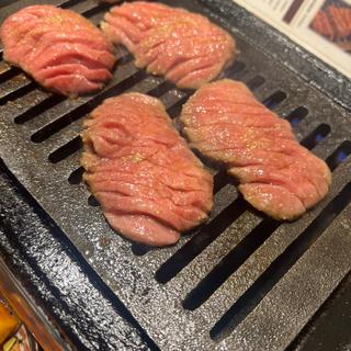 厚切り牛タン(神戸焼肉かんてき 三軒茶屋HANARE店)