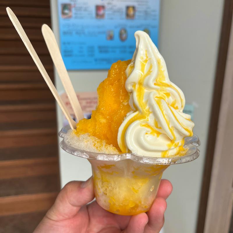 マンゴーみかんソフトクリーム(雪の香テラス)