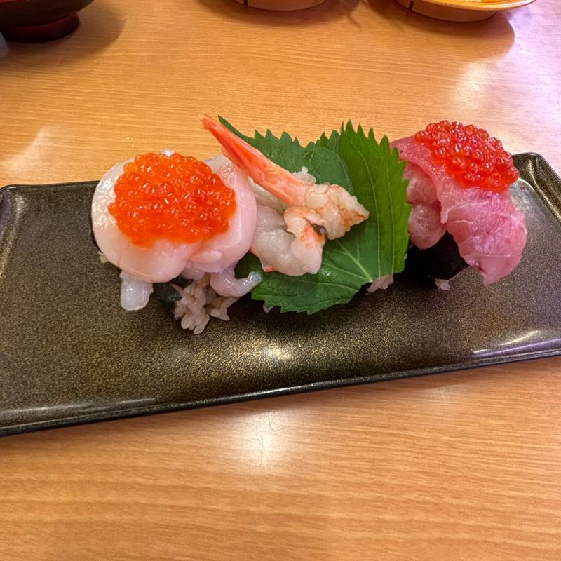 海鮮てんこ盛り鉄火(スシロー 北本店)