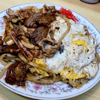 焼きうどんスペシャル(手打うどん きぬや食堂)