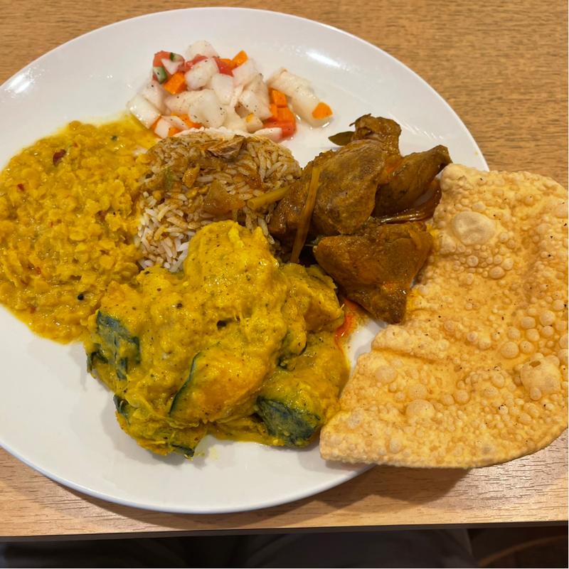 Bランチプレート（フィッシュ）(アラリヤランカ)