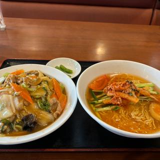 韓国特製冷麺と中華飯(上海菜館 喜福家)