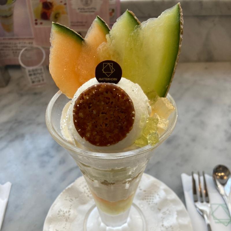 メロンパフェ(マッターホーン)