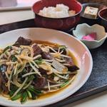 レバ炒め定食