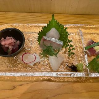 刺身盛り合わせ(しぶや 三漁洞)