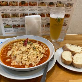 赤唐トマトソース フライガーリック乗せ(スパゲッティー専科 はらっぱ 駅ビルモントレー店)