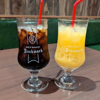 アイスコーヒー・オレンジジュース(Café＆Restaurant Bookmark)