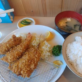 ミックスフライ定食（アジ・えび・コロッケ）(仙成屋)