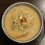 白味噌ら～めん(手打らーめん満月)