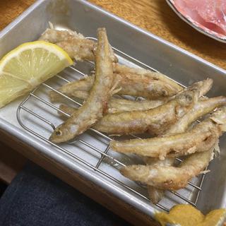 ワカサギ唐揚げ(大衆酒場 かど鈴)